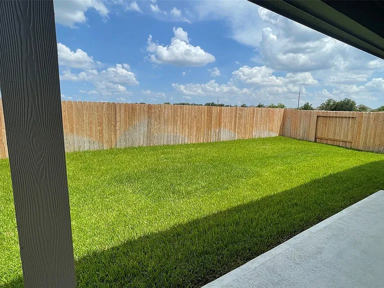 12418 Pelican Bay — Photo 26