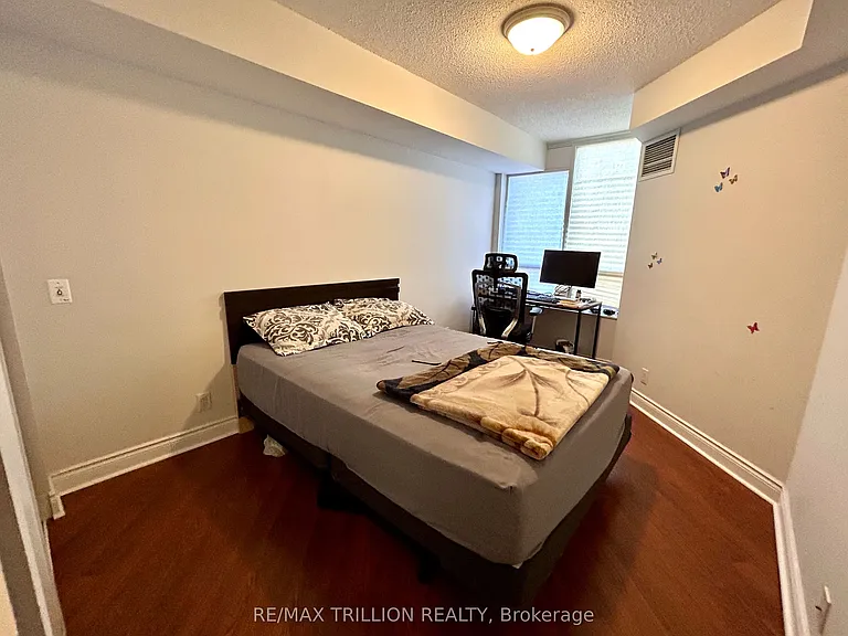 78 Harrison Garden Blvd #1014 — Photo 17