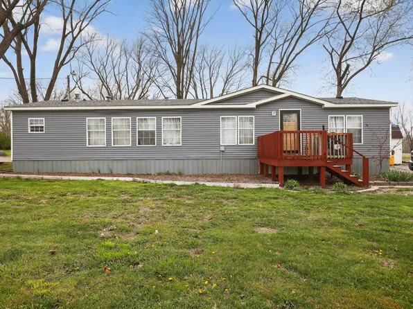 21309 Gambill Ln, Carlyle, IL 62231