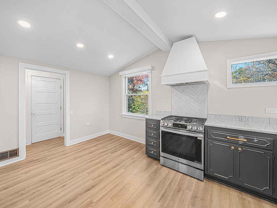 In-Kitchen Dining Area