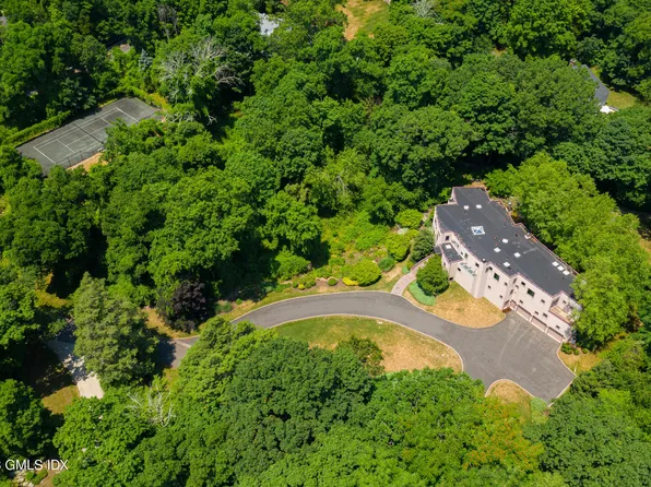 245 Long Close Rd, Stamford, CT 06902