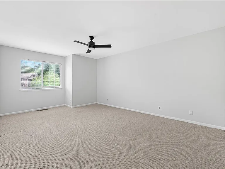 5820 Inman Park Cir #220 — Photo 22