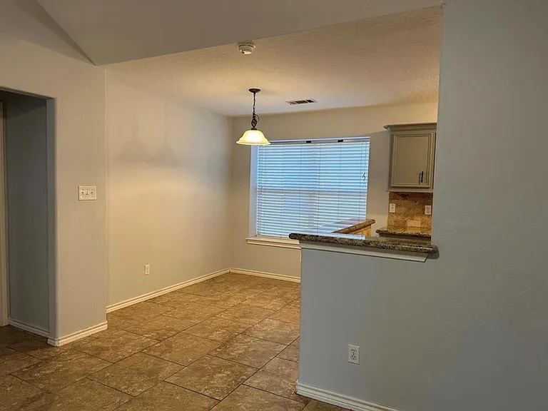 105 Harbor Court Dr — Photo 14