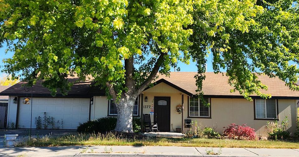 2nd image of 1377 NW 4th Ave