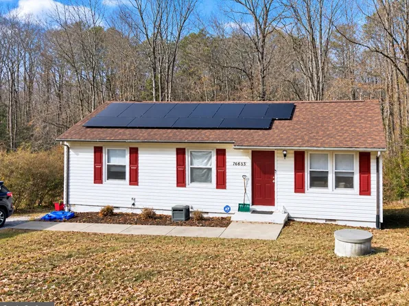 16655 Braswell St, Bowling Green, VA 22427