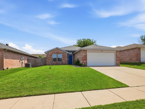 804 Castlewick Ct, Arlington, TX 76018