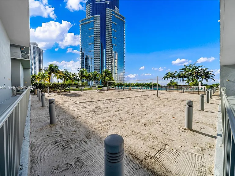 888 Biscayne Blvd #3907 — Photo 37