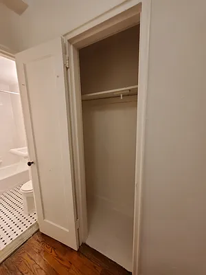 Rented by Addison Property Group | media 9