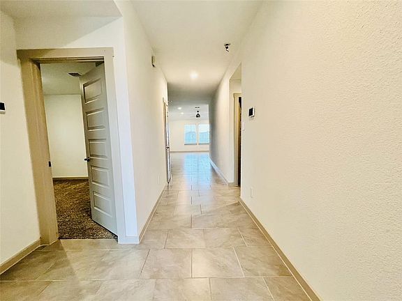 2nd image of 28914 York Beach Ln