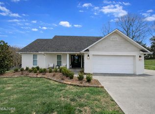 1621 Upper Ridge Ct, Sevierville, TN 37862