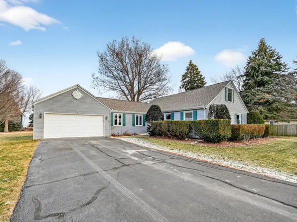 21230 Virginia Rd, Dekalb, IL 60115