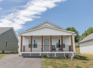 46 Triple Crown Dr, Lexington, VA 24450