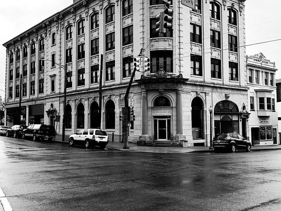 Building Photo 3