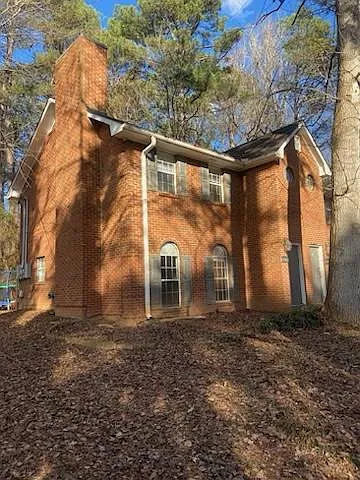 1942 Oakwood Dr — Photo 11