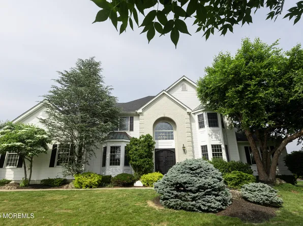 10 English Path, Freehold, NJ 07728