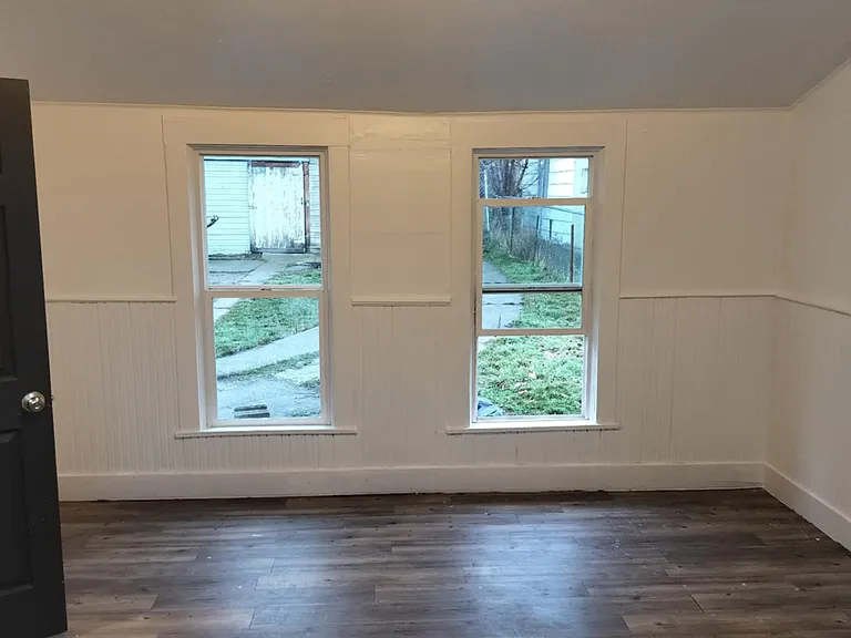 420 W Shannon Ave — Photo 21
