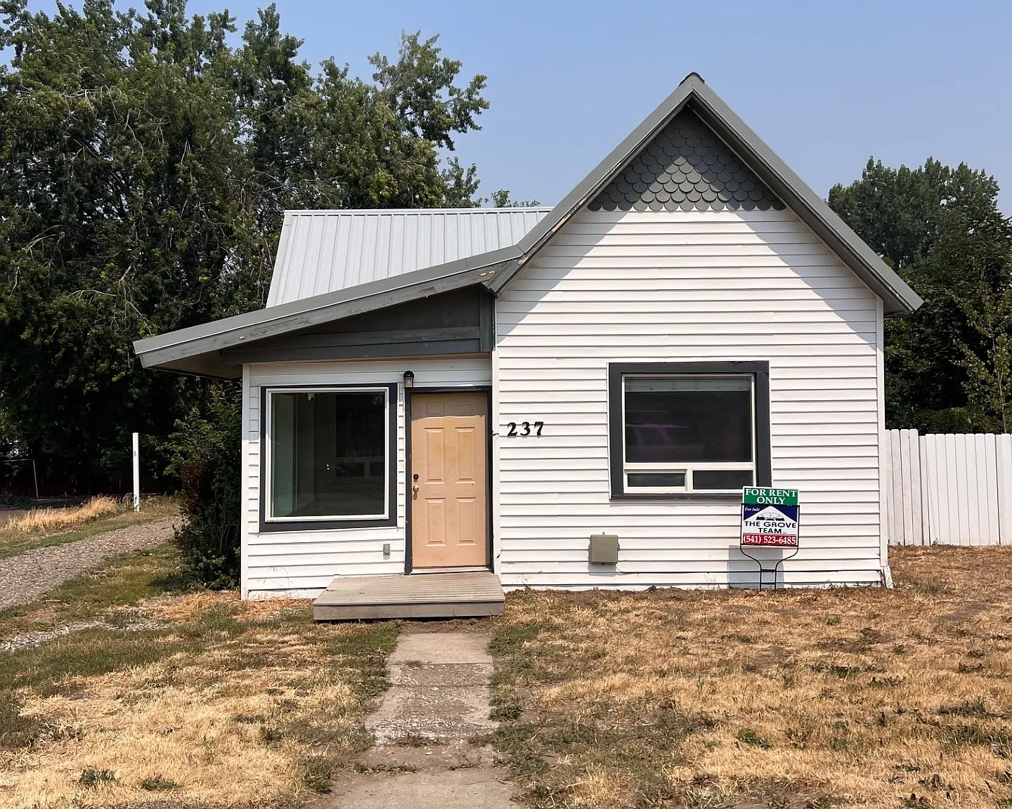2 bed, 958 sqft, $1,400 — Photo 1