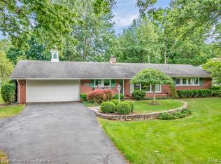 3025 Waldheim Dr, Port Huron, MI 48060