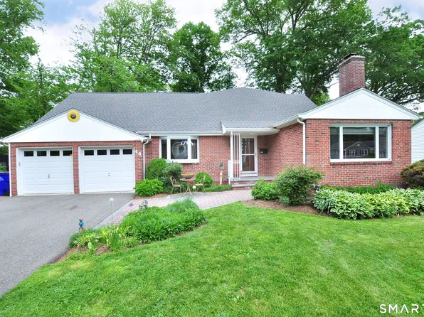 44 Miamis Road, West Hartford, CT 06117