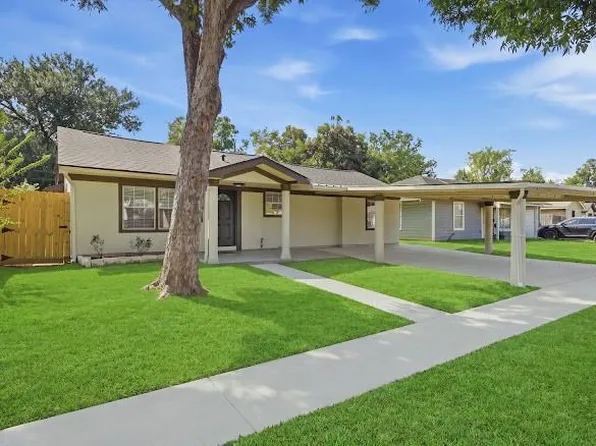2418 Huntington Dr, Pasadena, TX 77506