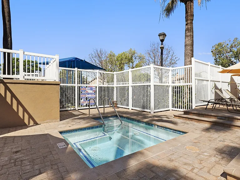 28527 Klondike Dr — Photo 15