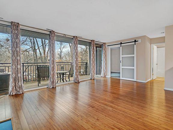 3rd image of 5950 Oakwood Dr APT 2F