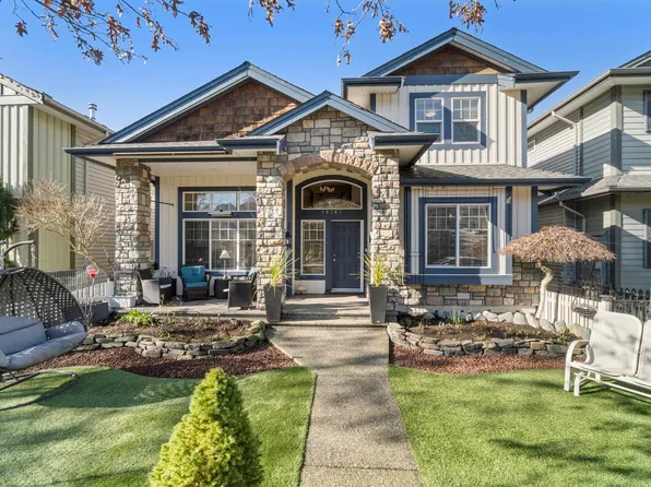 10363 Robertson St, Maple Ridge, BC V2W 0A8