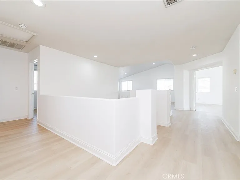 6915 Cedar Creek Rd — Photo 33
