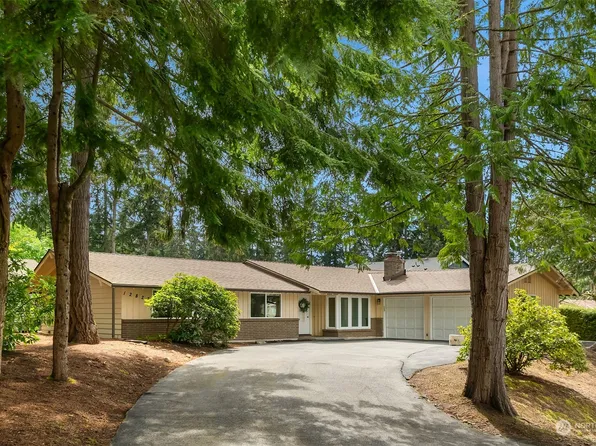 12827 NE 75th St, Kirkland, WA 98033