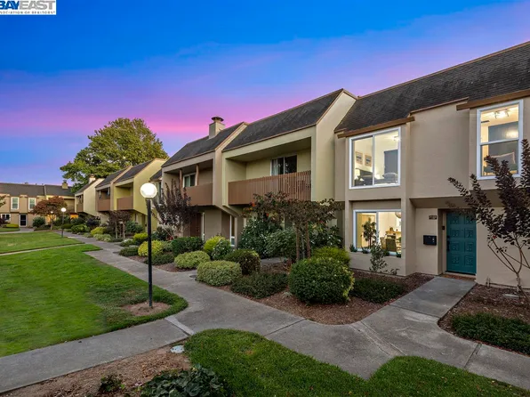 3105 La Cresta, Alameda, CA 94502