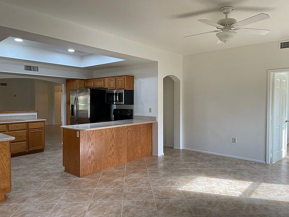 4th image of 14427 W Yukon Dr