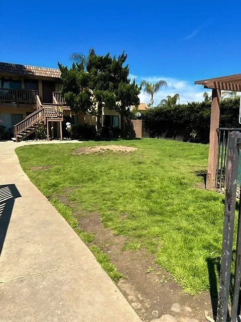 Mission Bell Apartments — Photo 3