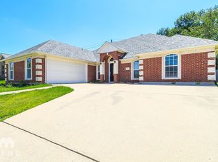 2113 Tippy Ter, Edgecliff Village, TX 76134