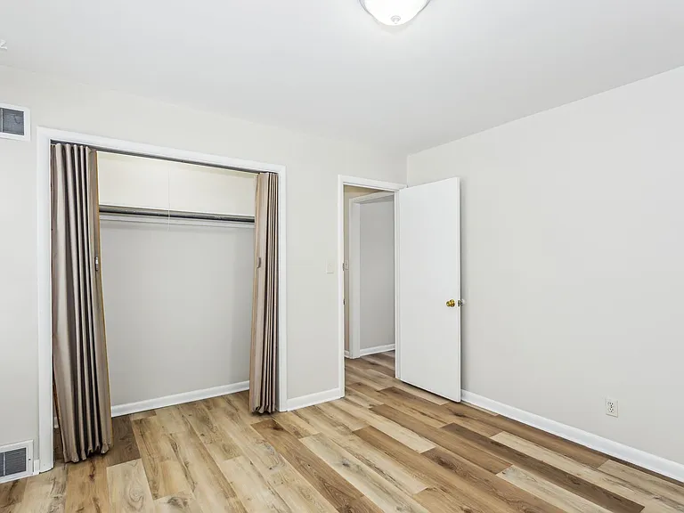1733 N Holyoke Ave — Photo 4