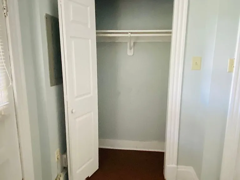 2 N. Dooley Ave. — Photo 13
