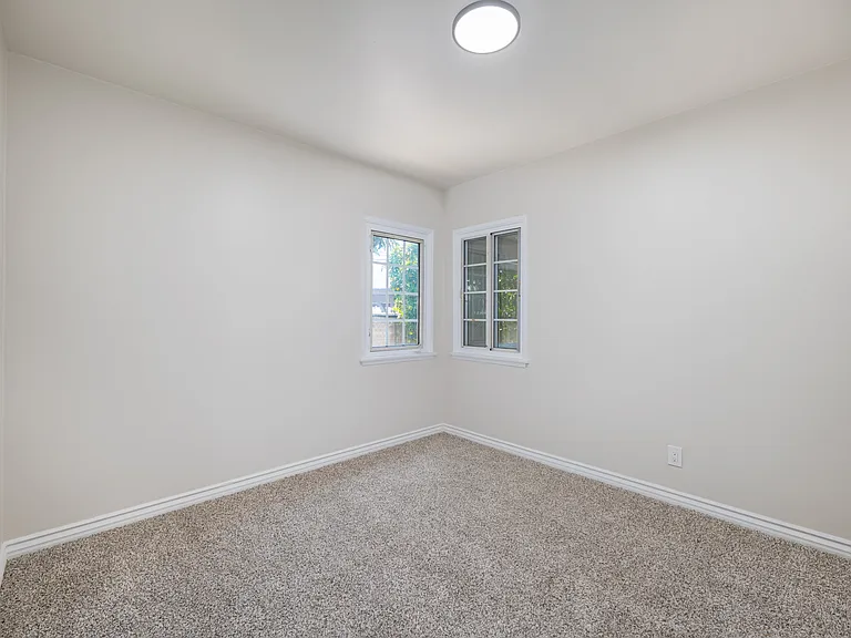 7731 Ferncola Ave — Photo 7