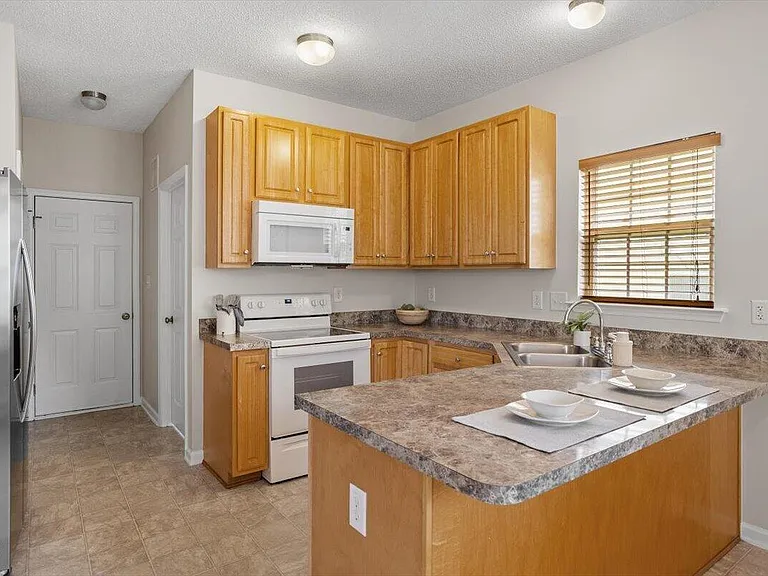 693 Citrus Petal Rd — Photo 20