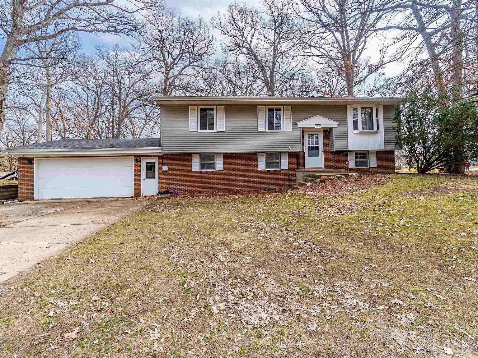 5906 N Tampico Dr, Peoria, IL 61614 Zillow