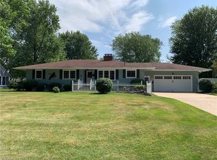 242 Shadylawn Ave, Amherst, OH