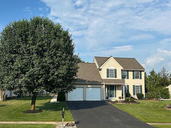 2nd image of 11 Thistleberry Dr