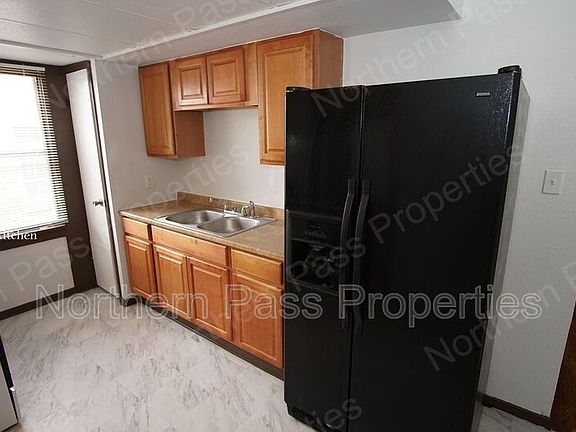 5th image of 2919 Frankfort Ave