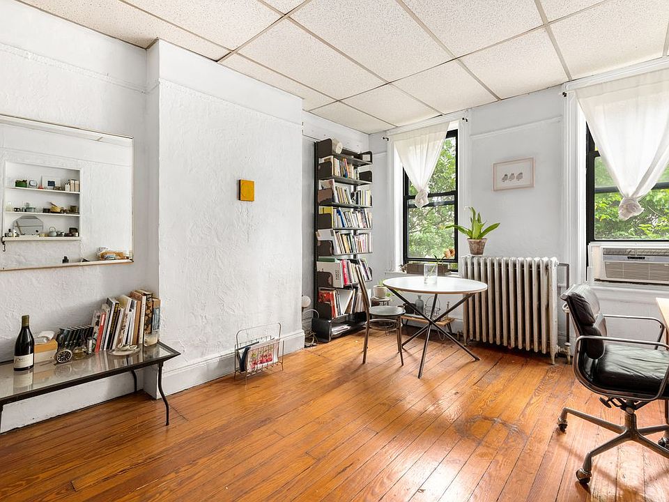 1st image of 138 Beadel St #2