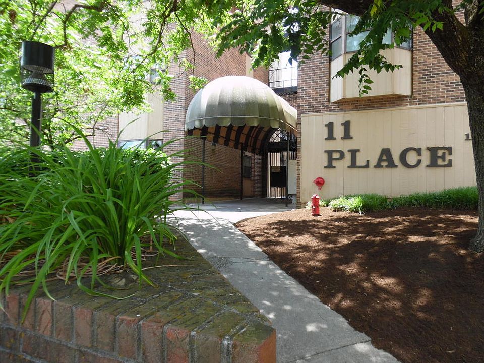 1st image of 509 11th St APT 3005
