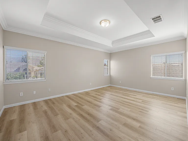 9911 Garibaldi Ave — Photo 15