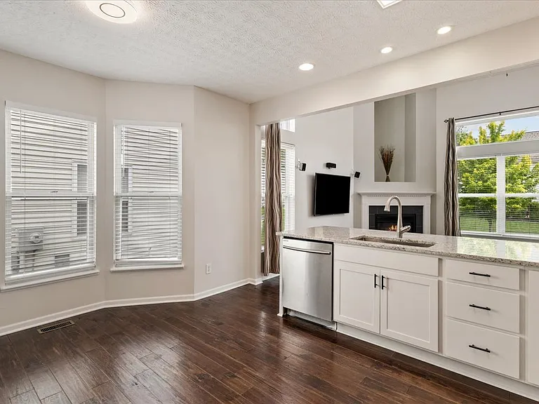 5958 Painted Leaf Dr — Photo 11