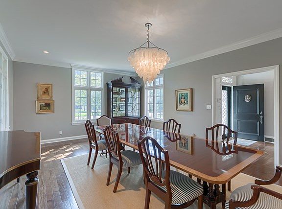 4th image of 1820 Littlewood Dr