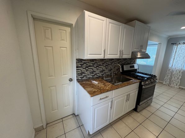 13645 Beckner St #2