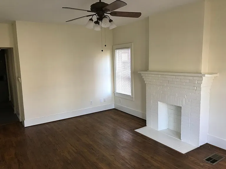 4604 Gaston Ave — Photo 8