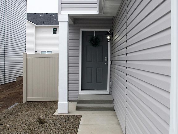 Entry/ front door of home