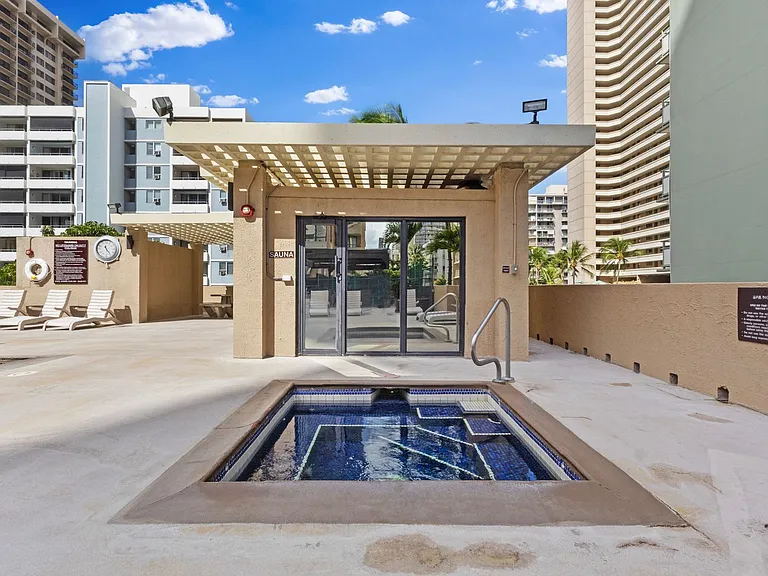 430 Lewers St #25E — Photo 15